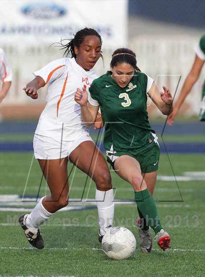 Thumbnail 2 in St. Bonaventure @ Polytechnic (CIF SoCal Regional Playoffs) photogallery.