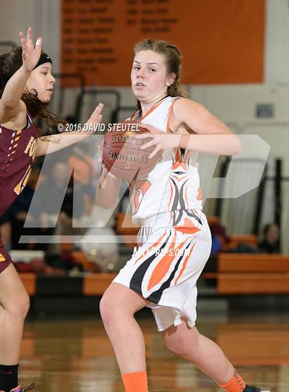 Thumbnail 3 in Foresthill vs. Greenville (Mesa Verde Challenge) photogallery.