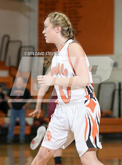 Thumbnail 2 in Foresthill vs. Greenville (Mesa Verde Challenge) photogallery.