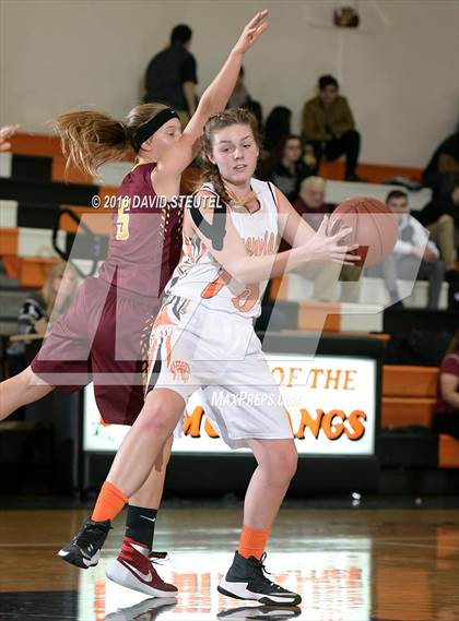 Thumbnail 2 in Foresthill vs. Greenville (Mesa Verde Challenge) photogallery.