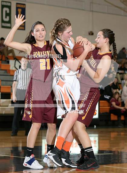 Thumbnail 2 in Foresthill vs. Greenville (Mesa Verde Challenge) photogallery.