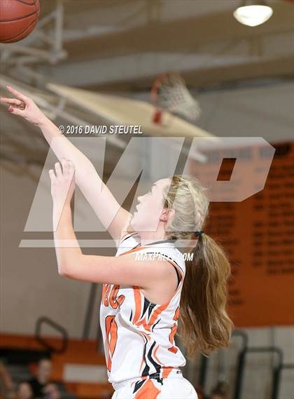 Thumbnail 3 in Foresthill vs. Greenville (Mesa Verde Challenge) photogallery.