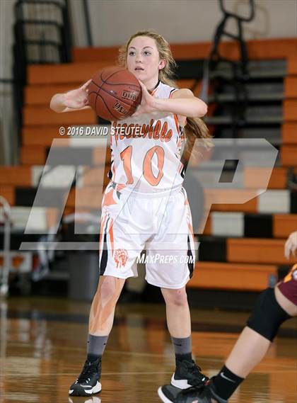 Thumbnail 3 in Foresthill vs. Greenville (Mesa Verde Challenge) photogallery.