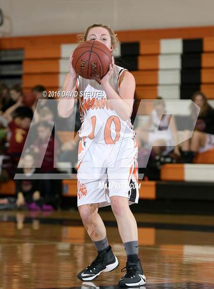 Thumbnail 3 in Foresthill vs. Greenville (Mesa Verde Challenge) photogallery.