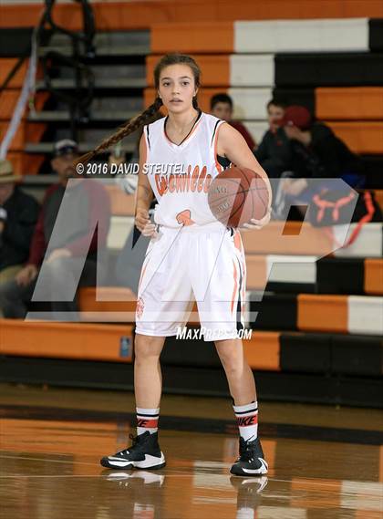 Thumbnail 3 in Foresthill vs. Greenville (Mesa Verde Challenge) photogallery.