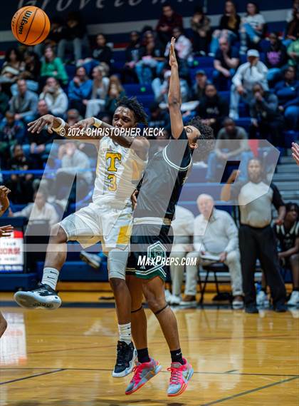 Thumbnail 1 in Greenbrier vs. Thomson photogallery.