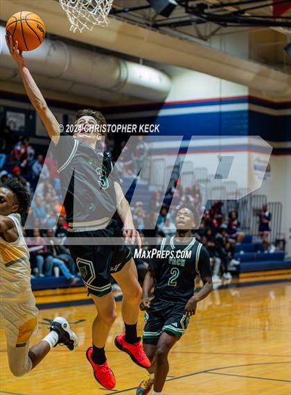Thumbnail 1 in Greenbrier vs. Thomson photogallery.