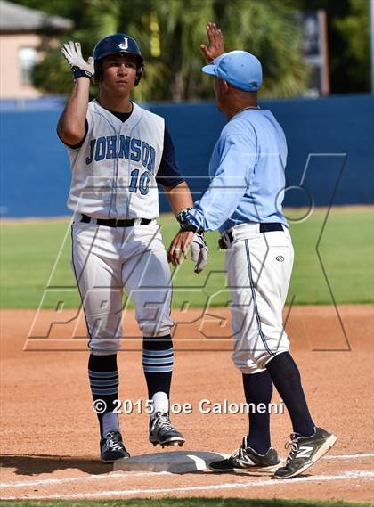 Thumbnail 3 in  Johnson [Claudia Taylor] vs Alexander [John B.] (UIL 6A Regional Playoff) photogallery.