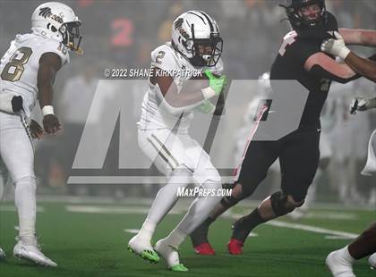 Thumbnail 2 in Argyle vs. South Oak Cliff (5A-2 State Semifinal) photogallery.