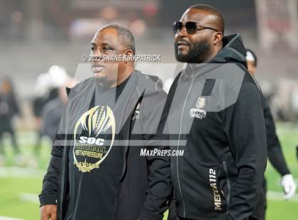 Thumbnail 1 in Argyle vs. South Oak Cliff (5A-2 State Semifinal) photogallery.