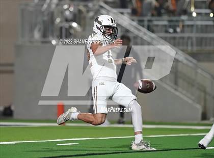 Thumbnail 2 in Argyle vs. South Oak Cliff (5A-2 State Semifinal) photogallery.
