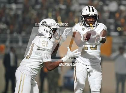 Thumbnail 1 in Argyle vs. South Oak Cliff (5A-2 State Semifinal) photogallery.