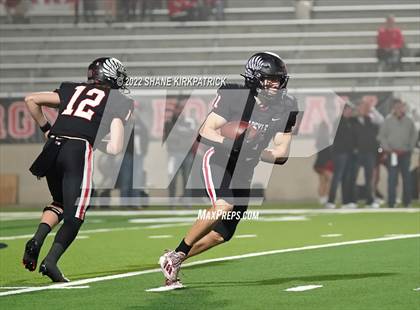 Thumbnail 3 in Argyle vs. South Oak Cliff (5A-2 State Semifinal) photogallery.