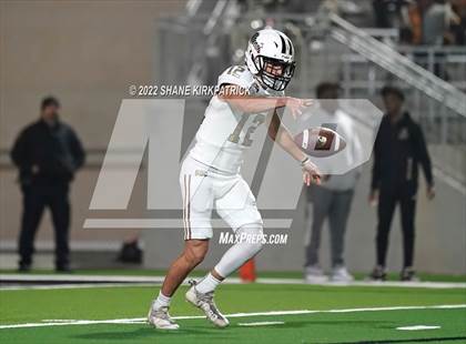 Thumbnail 3 in Argyle vs. South Oak Cliff (5A-2 State Semifinal) photogallery.