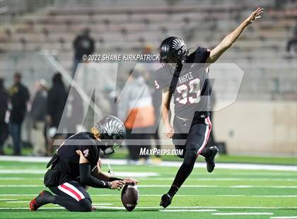 Thumbnail 3 in Argyle vs. South Oak Cliff (5A-2 State Semifinal) photogallery.