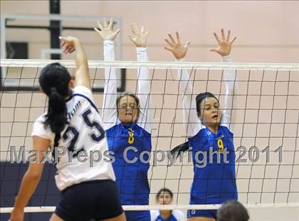 Thumbnail 3 in Clovis vs. Rim of the World (2010 Durango Fall Classic) photogallery.