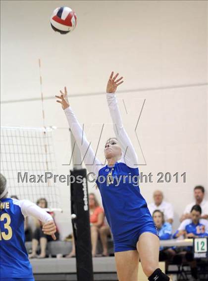 Thumbnail 2 in Clovis vs. Rim of the World (2010 Durango Fall Classic) photogallery.