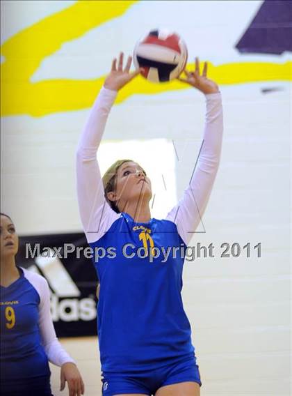 Thumbnail 3 in Clovis vs. Rim of the World (2010 Durango Fall Classic) photogallery.