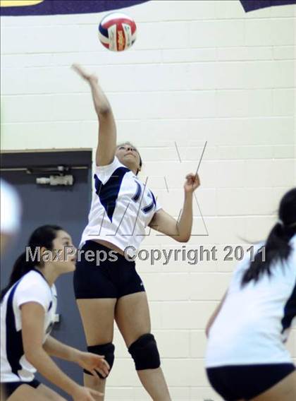 Thumbnail 2 in Clovis vs. Rim of the World (2010 Durango Fall Classic) photogallery.