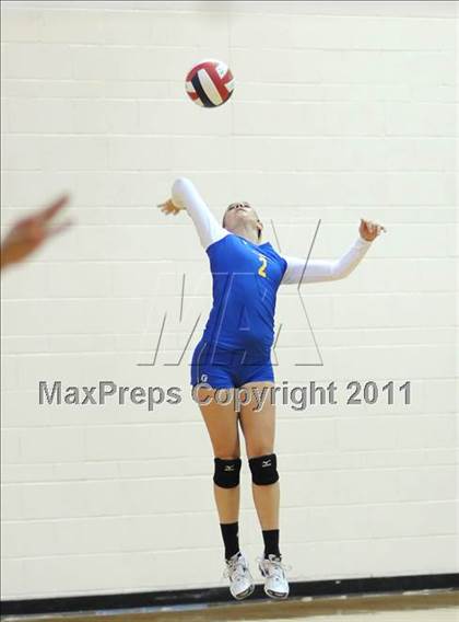 Thumbnail 3 in Clovis vs. Rim of the World (2010 Durango Fall Classic) photogallery.