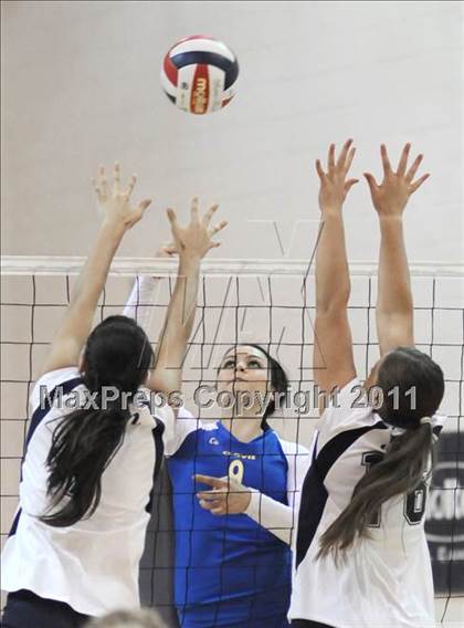Thumbnail 3 in Clovis vs. Rim of the World (2010 Durango Fall Classic) photogallery.