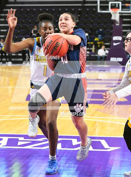 Thumbnail 3 in Shadow Mountain vs. Sahuaro (AIA 4A Semifinal) photogallery.