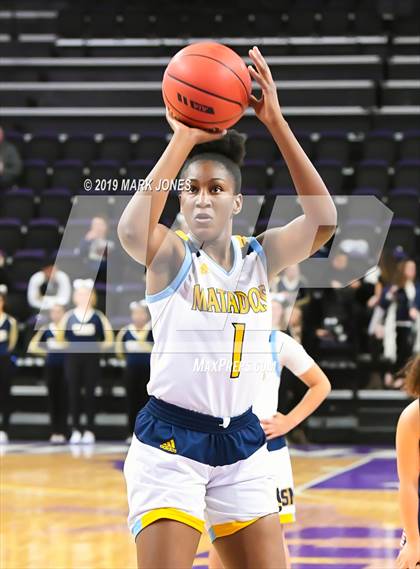 Thumbnail 2 in Shadow Mountain vs. Sahuaro (AIA 4A Semifinal) photogallery.