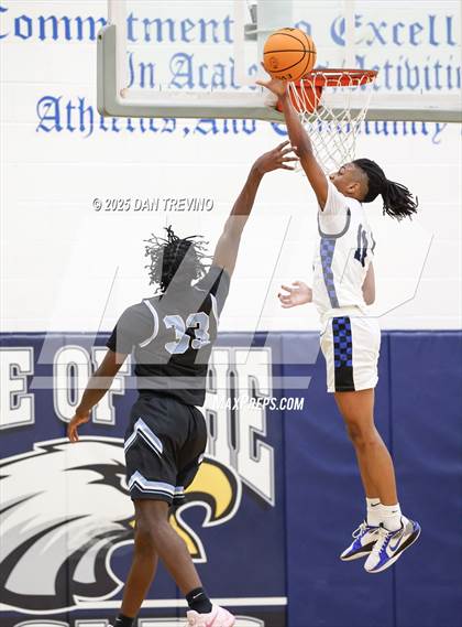 Thumbnail 2 in Cosby vs Landstown (VHSL 6A Quarterfinal) photogallery.