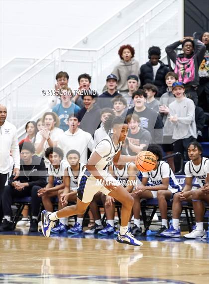 Thumbnail 3 in Cosby vs Landstown (VHSL 6A Quarterfinal) photogallery.