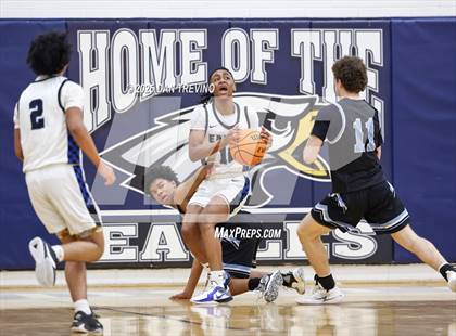 Thumbnail 2 in Cosby vs Landstown (VHSL 6A Quarterfinal) photogallery.
