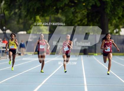 Thumbnail 2 in PSAL Brooklyn, Queens, Staten Island Championships (Girls Track Events) photogallery.