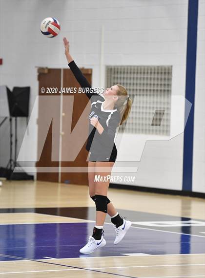 Thumbnail 2 in Notre Dame @ Girls Prep photogallery.