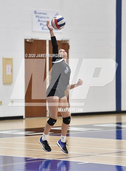 Thumbnail 2 in Notre Dame @ Girls Prep photogallery.