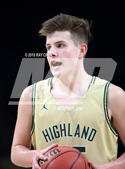 Thumbnail 3 in Holly vs. Highland (CHSAA Final 4) photogallery.