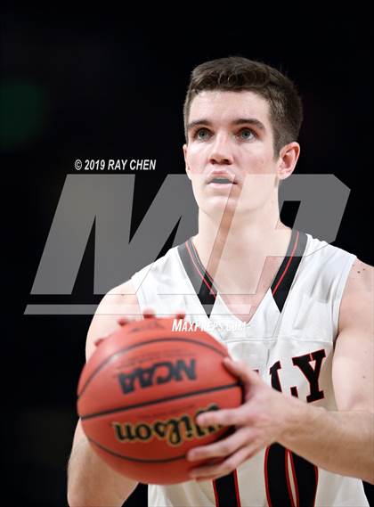 Thumbnail 2 in Holly vs. Highland (CHSAA Final 4) photogallery.