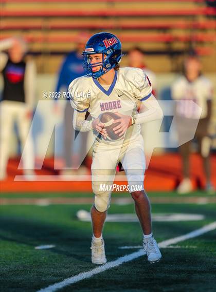 Thumbnail 3 in Moore @ Mustang photogallery.