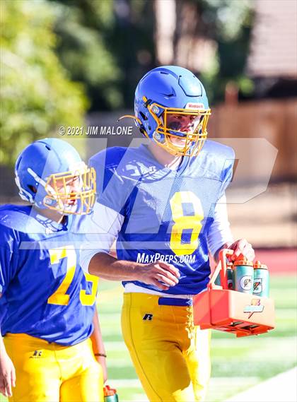 Thumbnail 2 in Castro Valley @ Foothill photogallery.