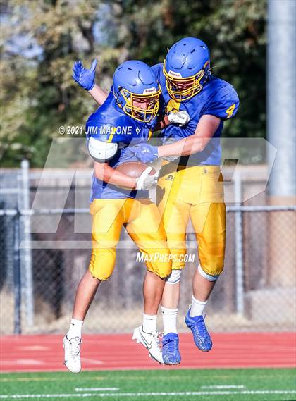 Thumbnail 2 in Castro Valley @ Foothill photogallery.