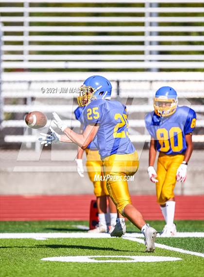 Thumbnail 1 in Castro Valley @ Foothill photogallery.