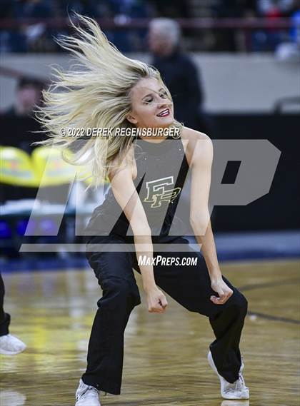 Thumbnail 3 in ThunderRidge vs Fossil Ridge (CHSAA 5A Championship) photogallery.