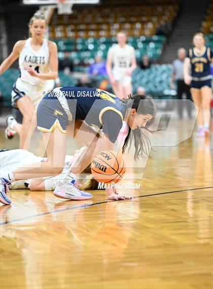 Thumbnail 3 in Air Academy vs. Frederick (CHSAA 5A Great 8) photogallery.