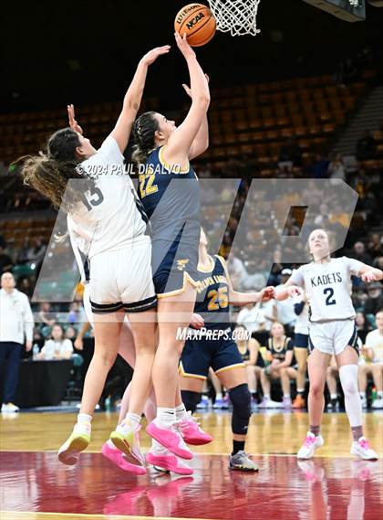Thumbnail 1 in Air Academy vs. Frederick (CHSAA 5A Great 8) photogallery.