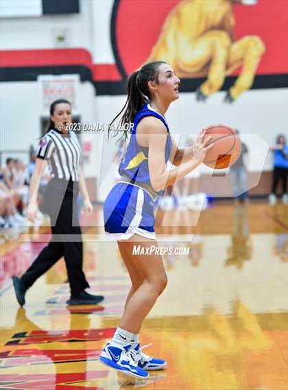 Thumbnail 3 in Windthorst vs. Lipan (UIL 2A Region II Regional Quarterfinal) photogallery.