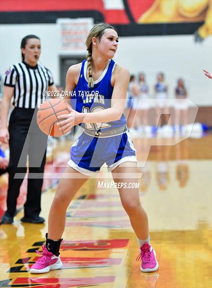 Thumbnail 1 in Windthorst vs. Lipan (UIL 2A Region II Regional Quarterfinal) photogallery.