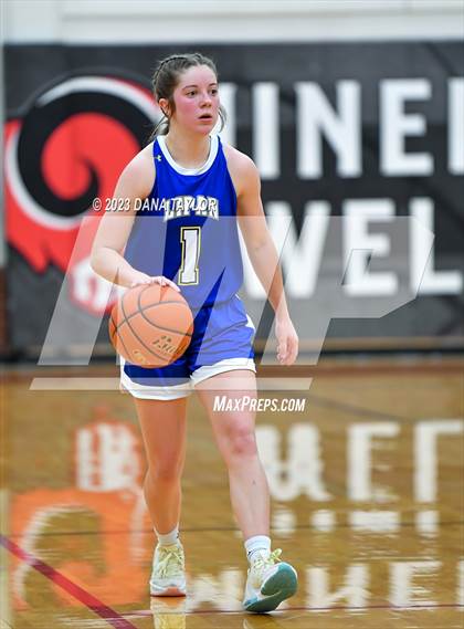 Thumbnail 1 in Windthorst vs. Lipan (UIL 2A Region II Regional Quarterfinal) photogallery.