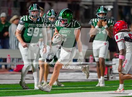 Thumbnail 3 in Alief Taylor @ Strake Jesuit photogallery.