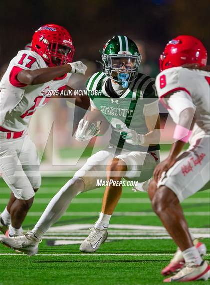 Thumbnail 3 in Alief Taylor @ Strake Jesuit photogallery.