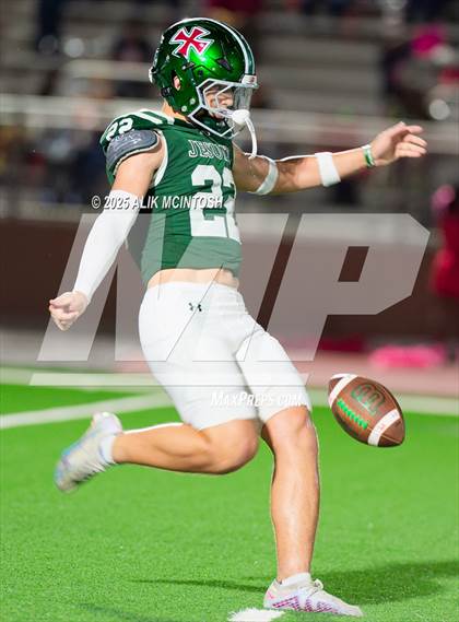 Thumbnail 1 in Alief Taylor @ Strake Jesuit photogallery.