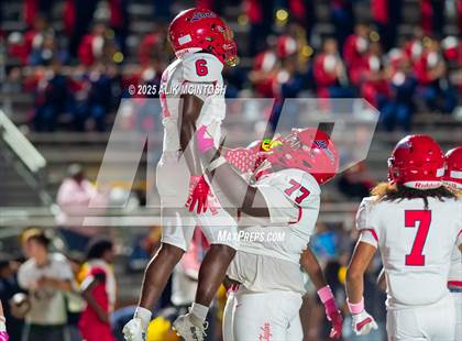 Thumbnail 3 in Alief Taylor @ Strake Jesuit photogallery.