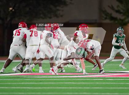 Thumbnail 3 in Alief Taylor @ Strake Jesuit photogallery.